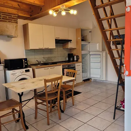 Le Four A Pains Apartment *